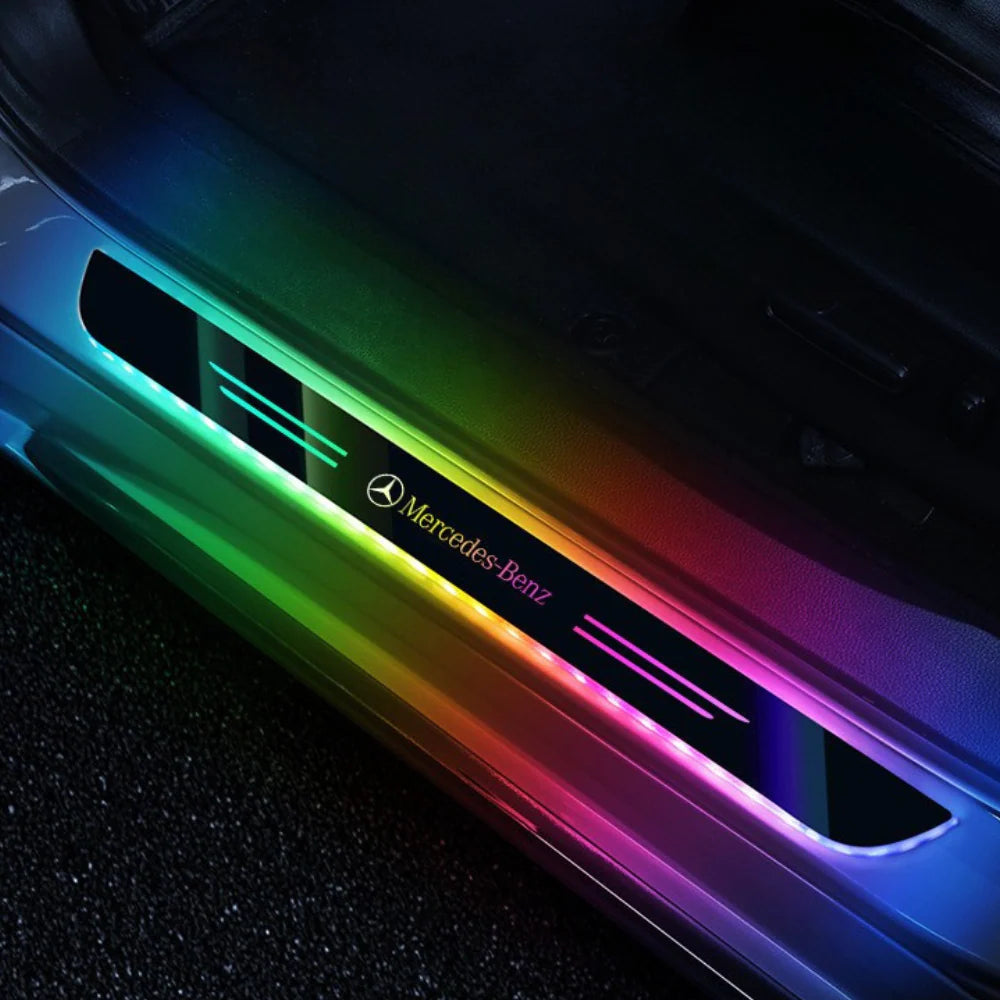 Pakkaus 2 LED-auton kynnyslevyä